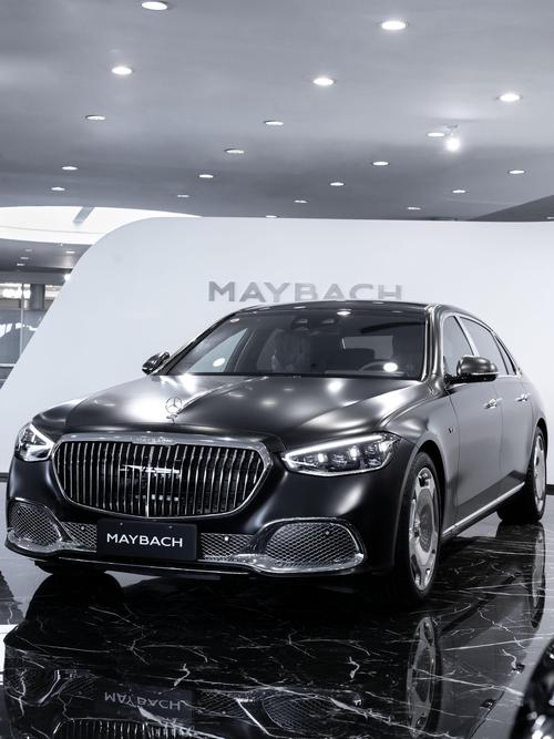 广州77岚图汽车的售后服务让用户无忧出行，迈巴赫未来的豪华车趋势